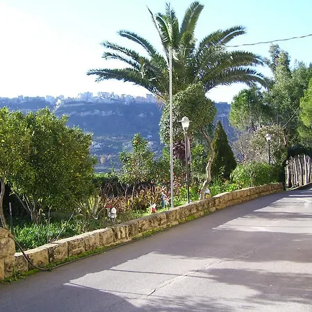 - Da Pietro - 3* Enna