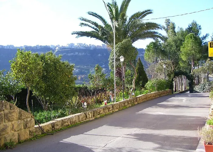 - Da Pietro - 3* אנה