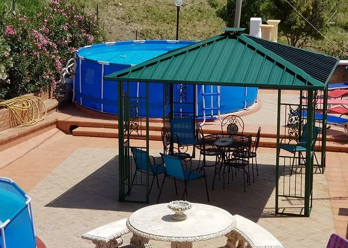 - Da Pietro - לינה וארוחת בוקר אנה